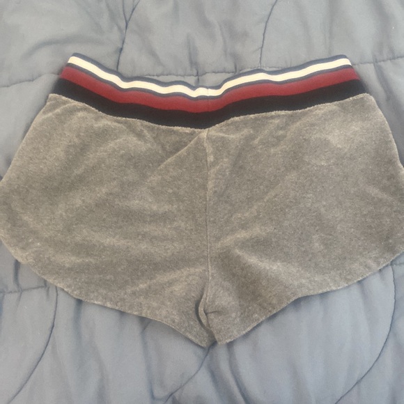 Vintage Nike terry shorts - Picture 2 of 3
